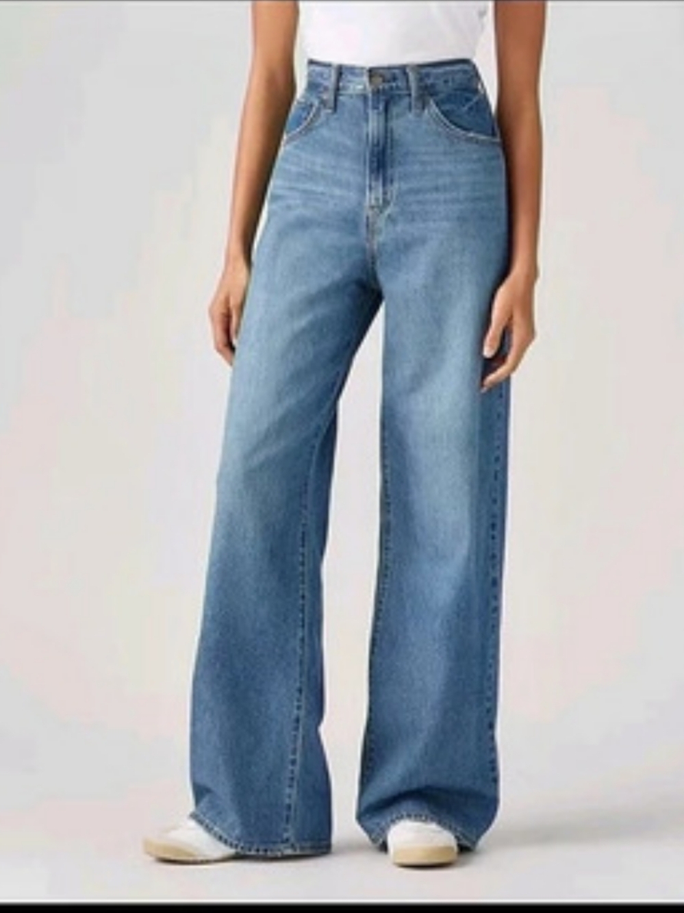 Levi's Cinch Baggy Wide Leg Jeans in Blue Waist 25 NWT